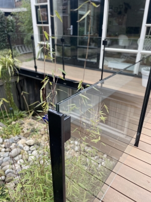 glazen balustrade glaskoning zwart beslag